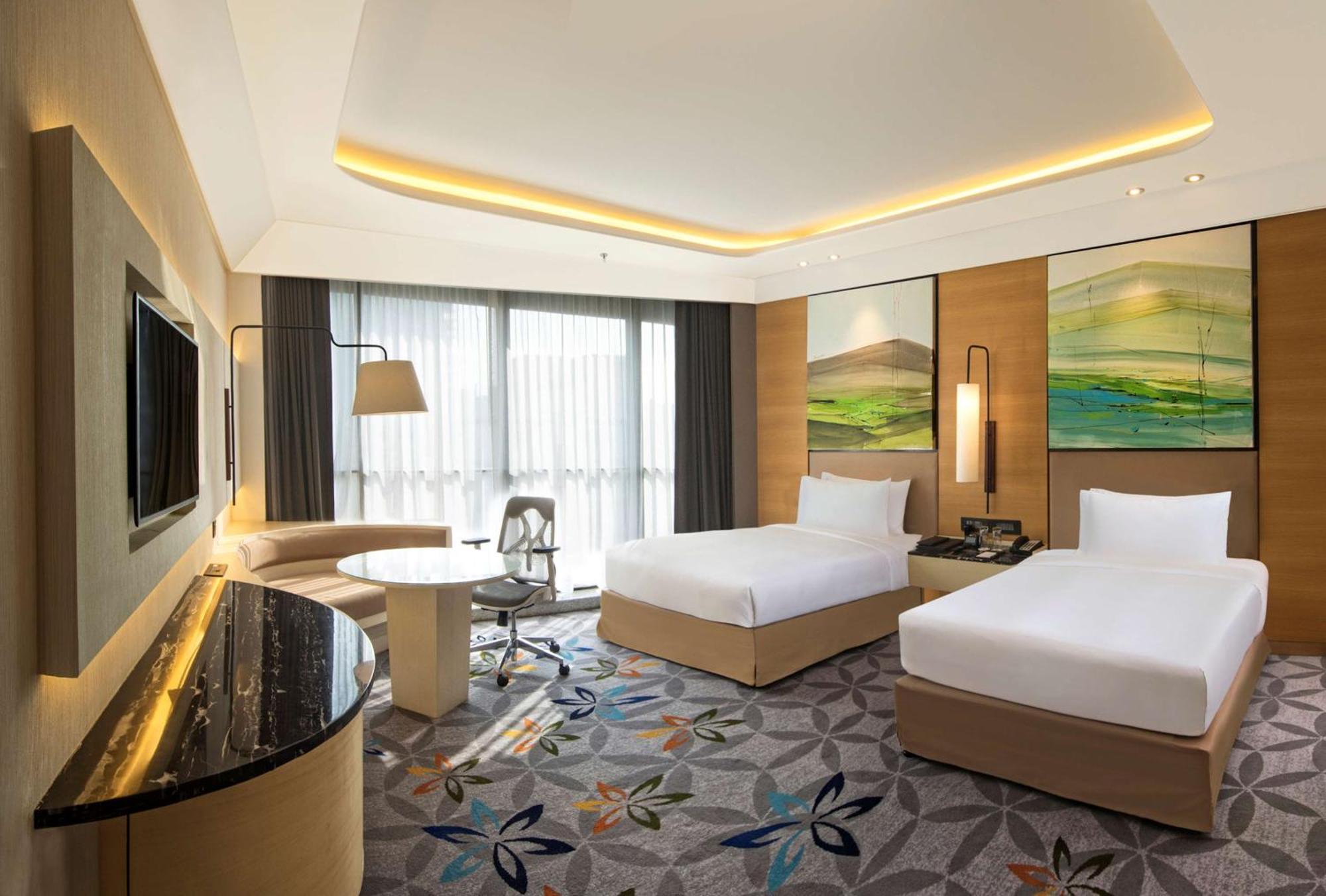 Doubletree By Hilton Ahmedabad Hotel Exterior foto